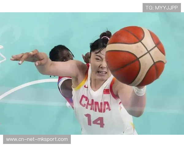 女篮姑娘让世界看见中国力量，女篮女生